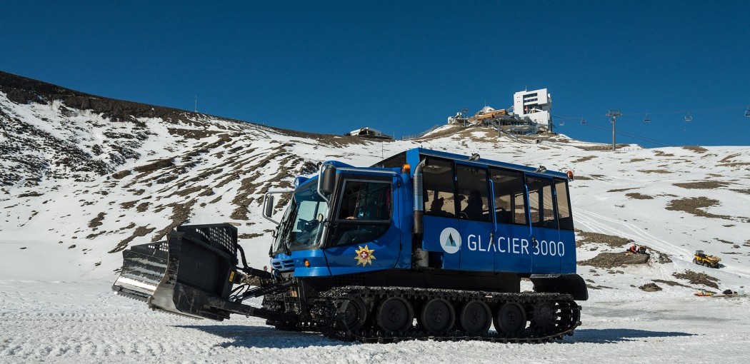 Snow Bus - Glacier3000